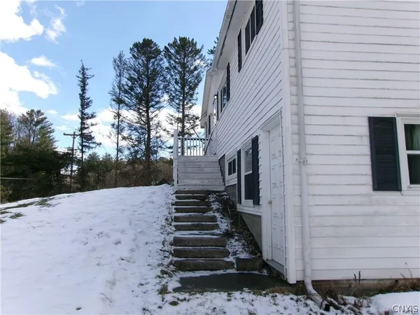 $1,800 | 3225 Gracie Road, Cortlandville, NY 13045