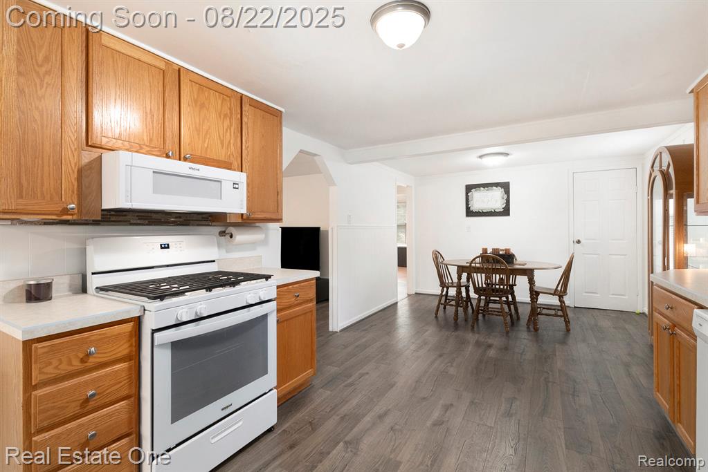 7375 Rory Street Grand Blanc, MI 48439 - Photo 5 of 25