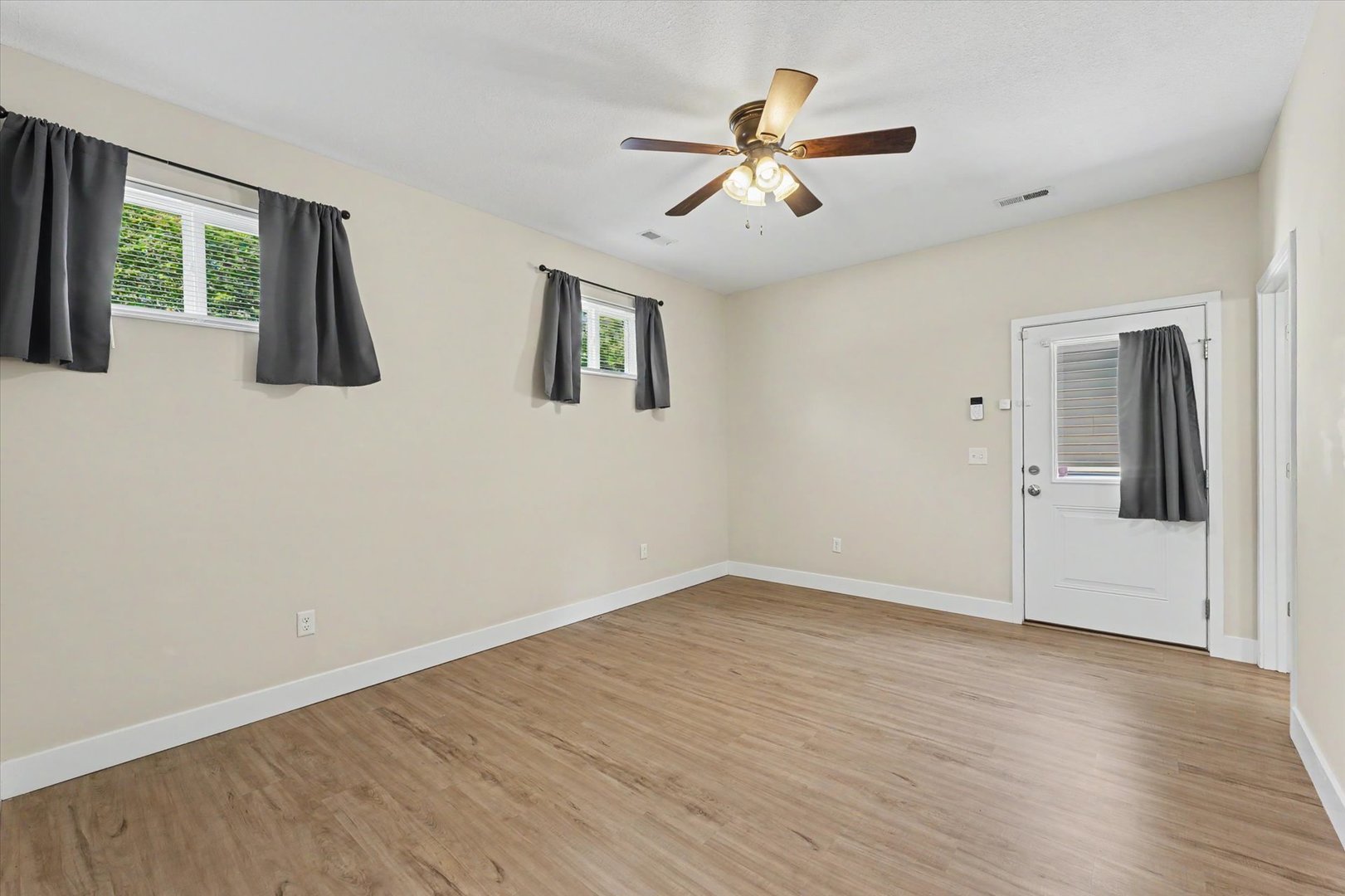 2014 Winchester Drive Champaign, IL 61821 - Photo 15 of 32