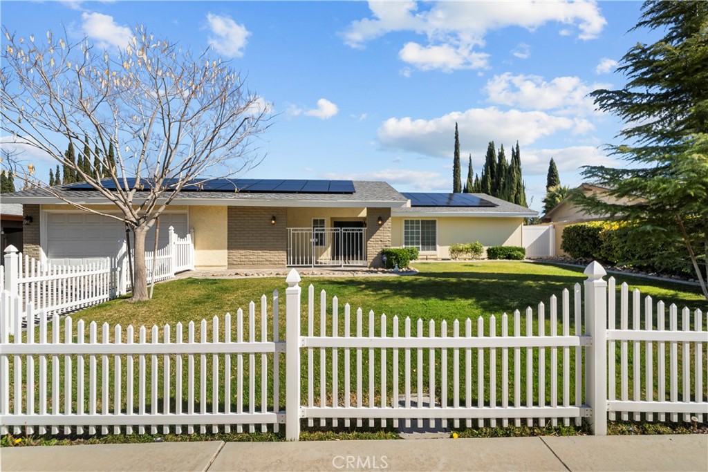 43638 21st Street West Lancaster, CA 93536 - Photo 2 of 21