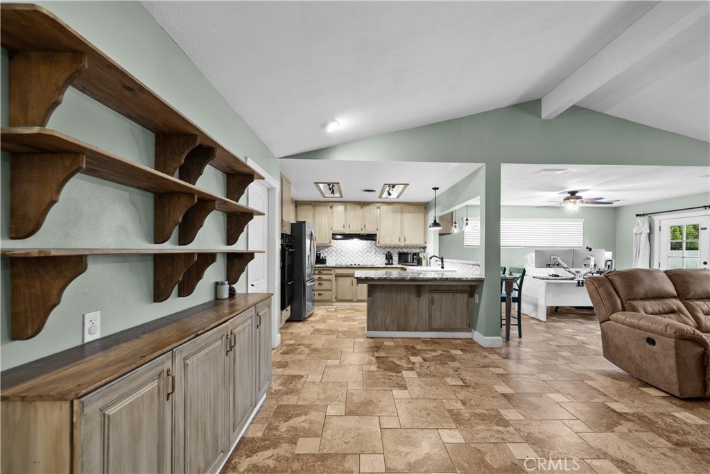 43638 21st Street West Lancaster, CA 93536 - Photo 9 of 30