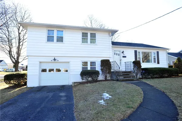 $158,000 | 551 Lyon Street, Elmira, NY 14904