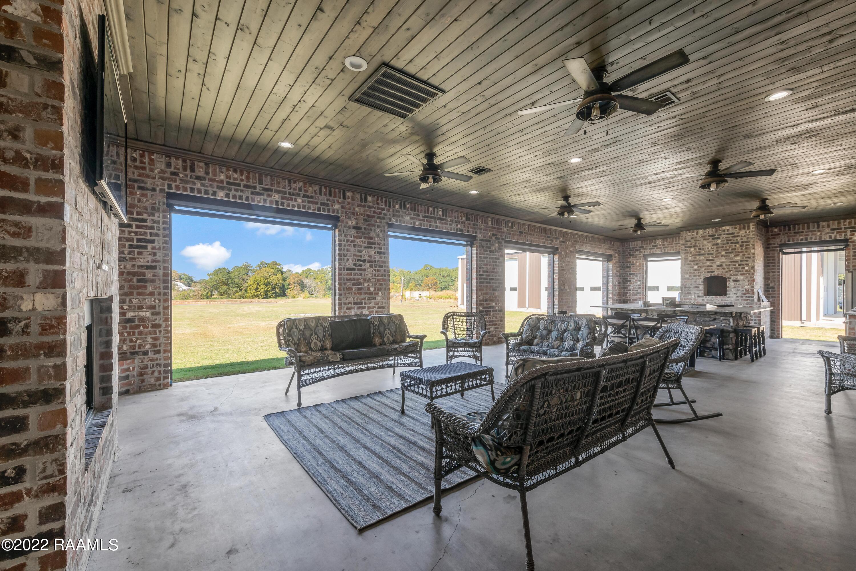 6806 Cemetery Road St. Martinville, LA 70582 - Photo 32 of 49 Gallery Image 32