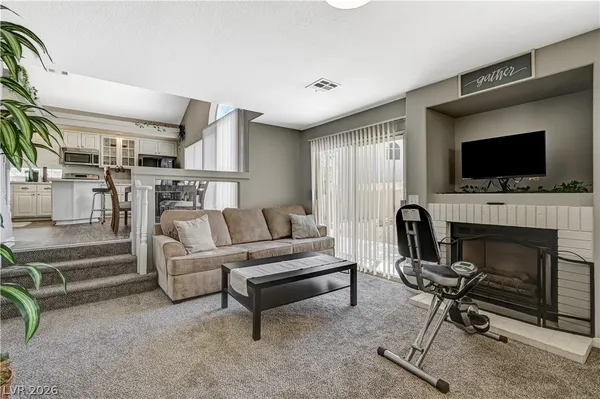 $2,400 | 8863 Chapman Point, Las Vegas, NV 89129