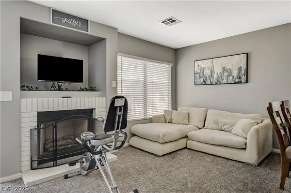 $2,400 | 8863 Chapman Point, Las Vegas, NV 89129