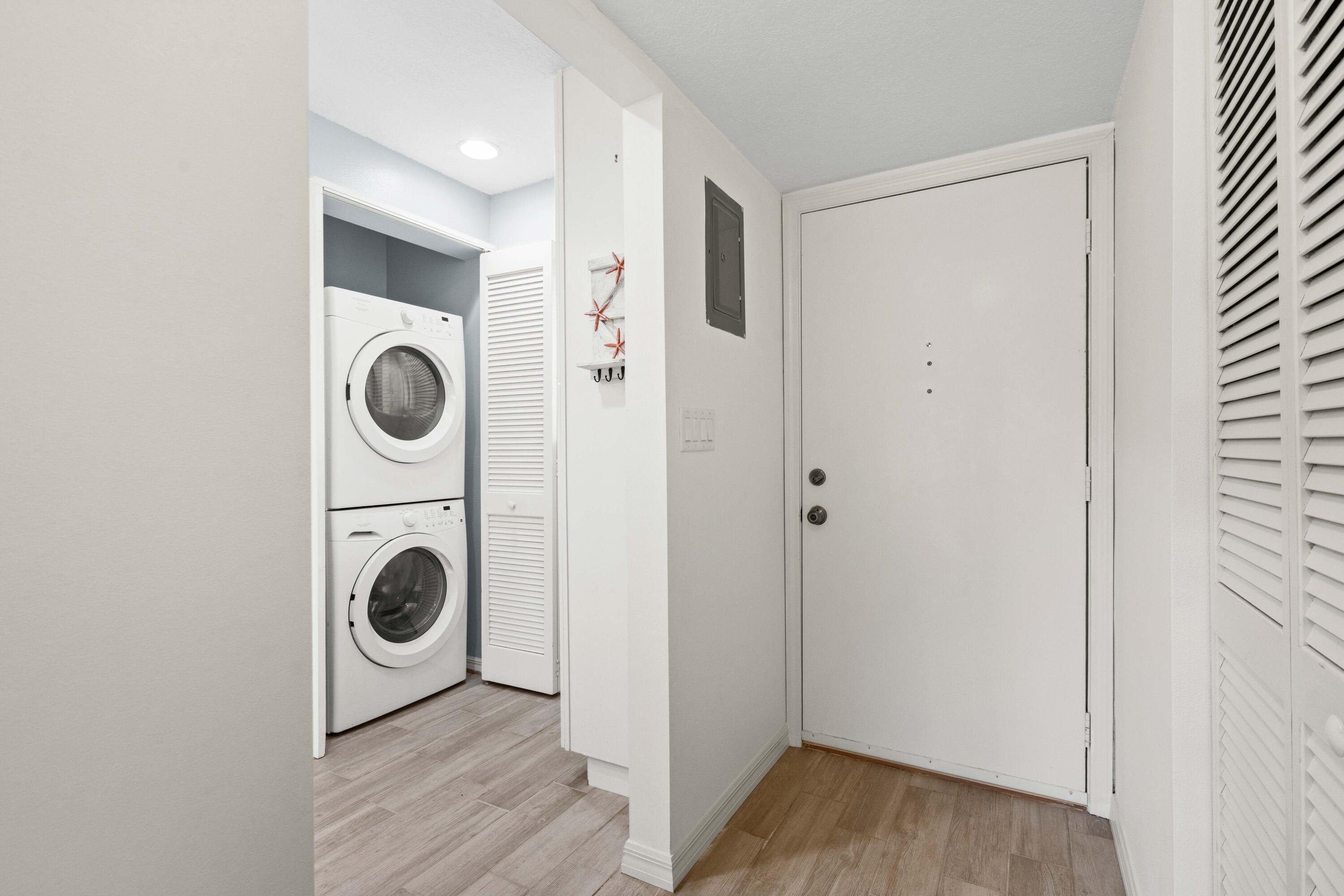 5373 Southeast Miles Grant Road, Unit C105 Stuart, FL 34997 - Photo 39 of 70 DSC00903