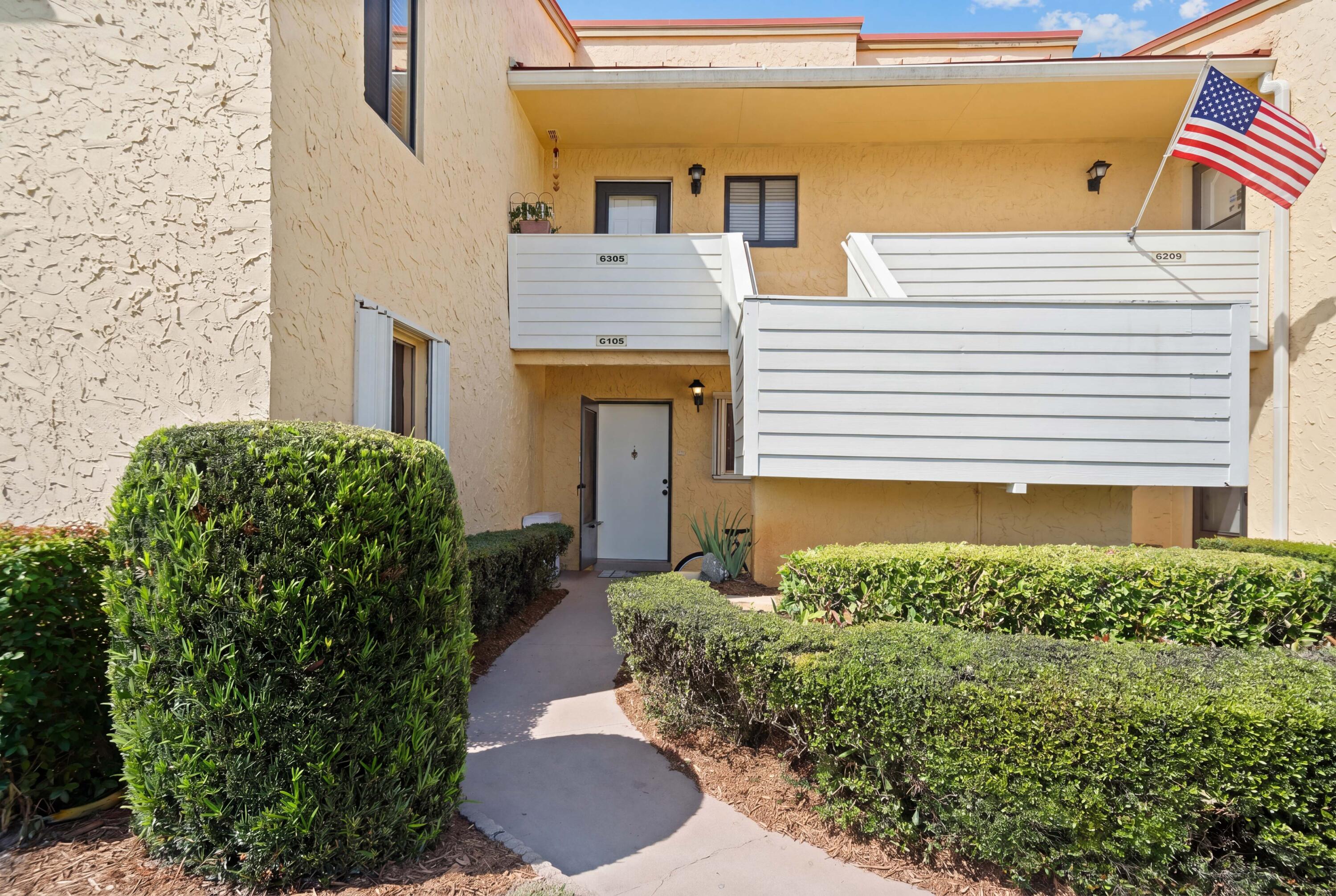 5373 Southeast Miles Grant Road, Unit C105 Stuart, FL 34997 - Photo 4 of 70 DSC01045