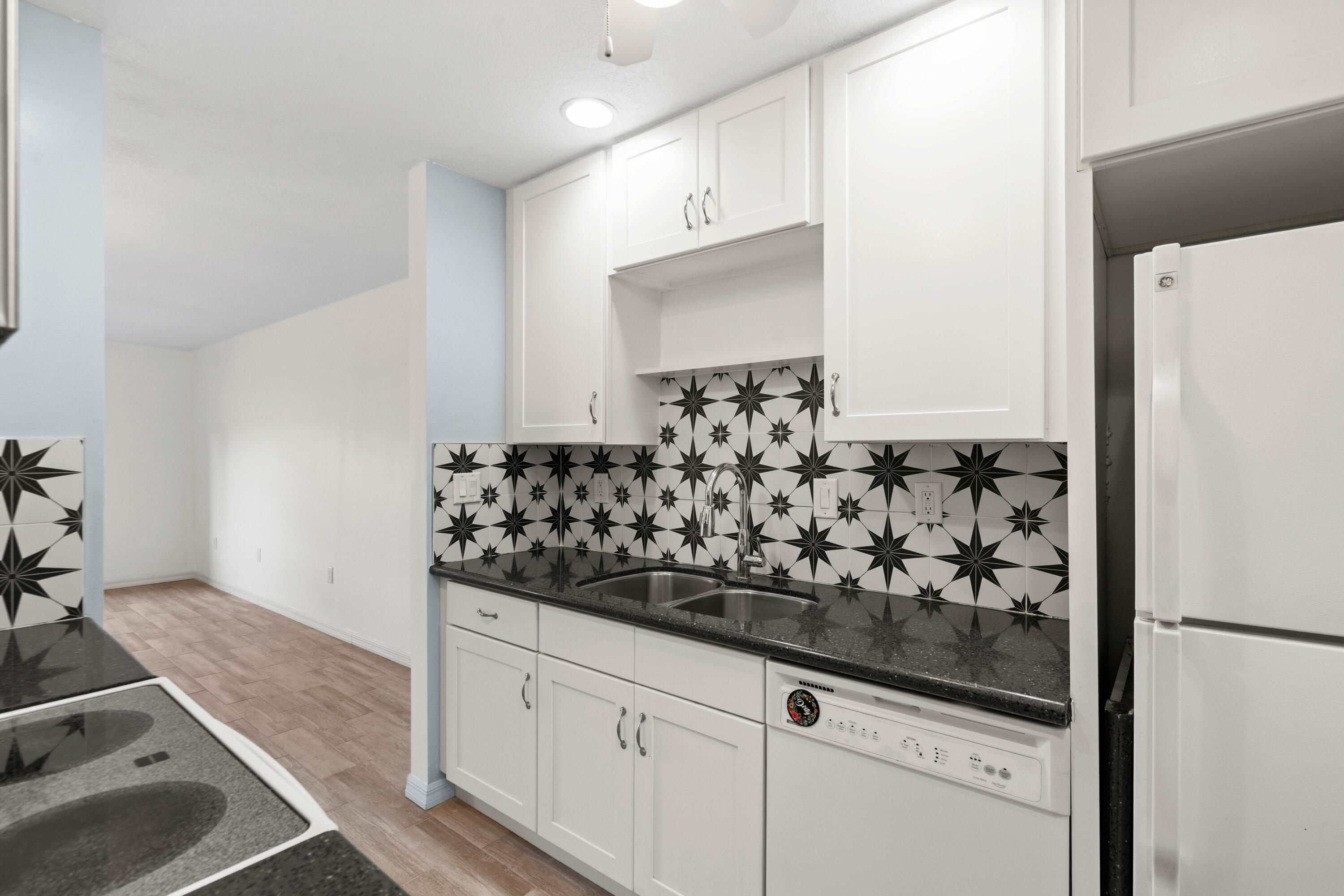 5373 Southeast Miles Grant Road, Unit C105 Stuart, FL 34997 - Photo 41 of 70 DSC00913