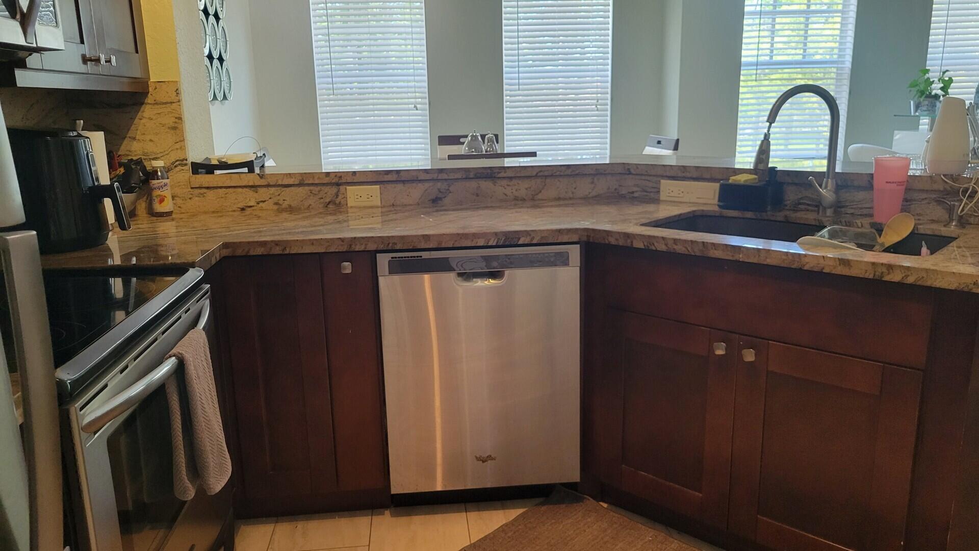 6920 West Sample Road Pompano Beach, FL 33063 - Photo 21 of 52 J19