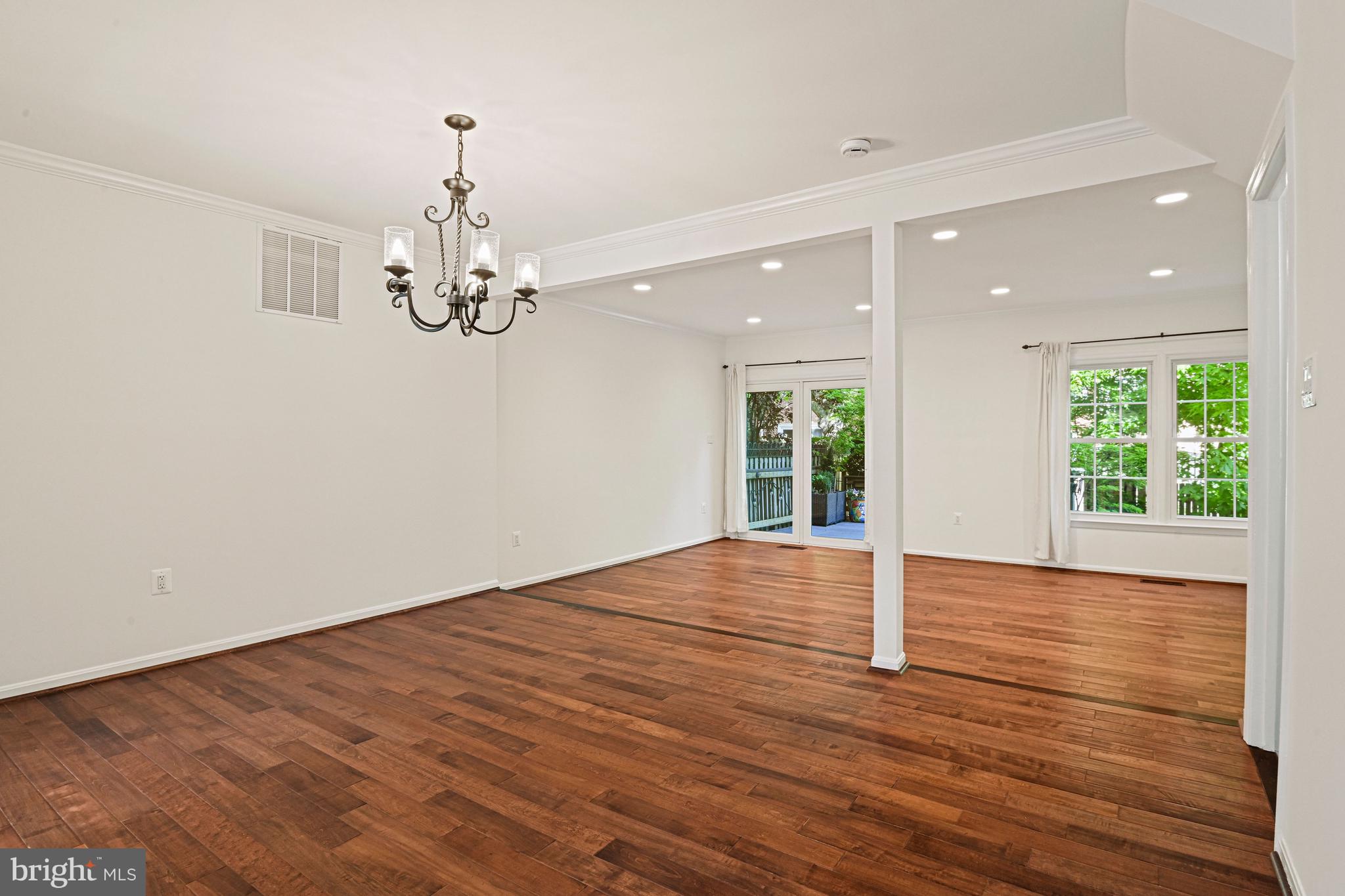 7422 Timberock Road Falls Church, VA 22043 - Photo 9 of 48