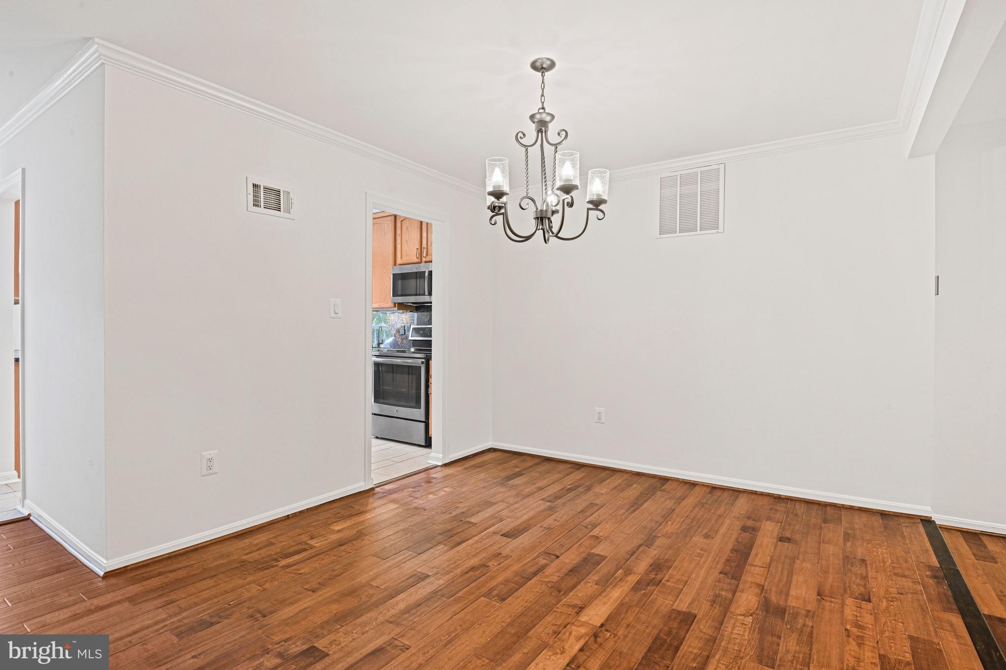 7422 Timberock Road Falls Church, VA 22043 - Photo 10 of 48