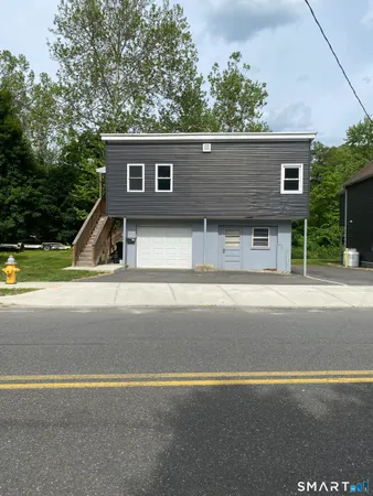 $2,300 | 9-11 Railroad Avenue, Beacon Falls, CT 06403
