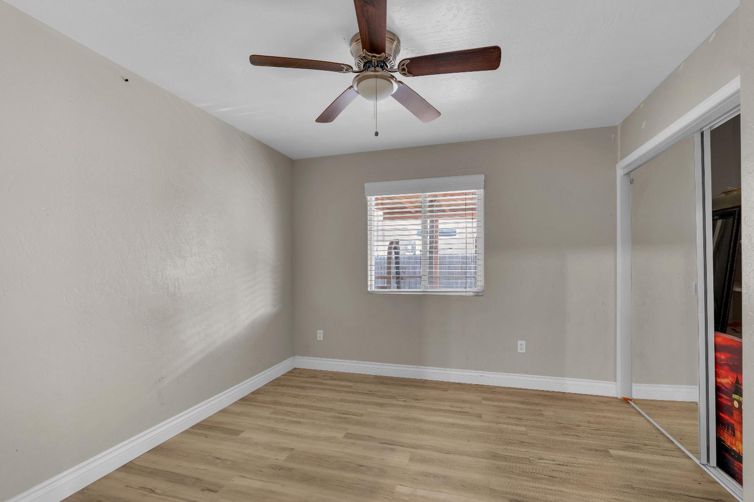 4729 North Rumi Avenue Fresno, CA 93723 - Photo 9 of 35