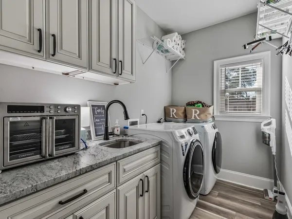 $469,000 | 2 Cherry Avenue, Crawfordville, FL 32327
