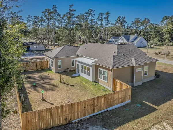 $469,000 | 2 Cherry Avenue, Crawfordville, FL 32327