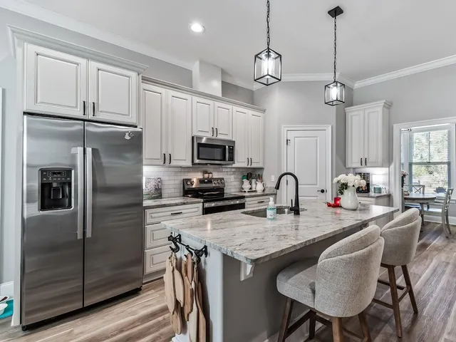 $469,000 | 2 Cherry Avenue, Crawfordville, FL 32327