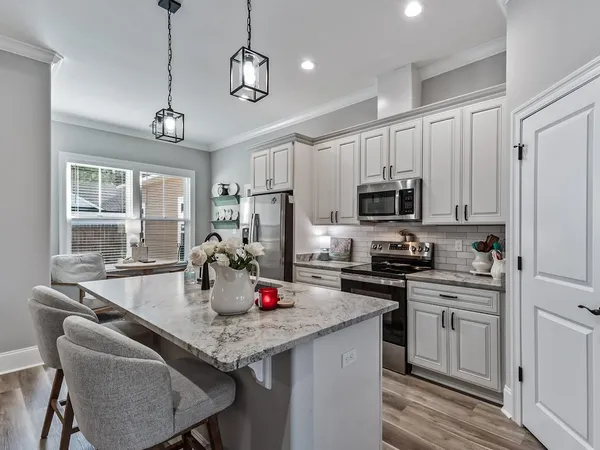 $469,000 | 2 Cherry Avenue, Crawfordville, FL 32327