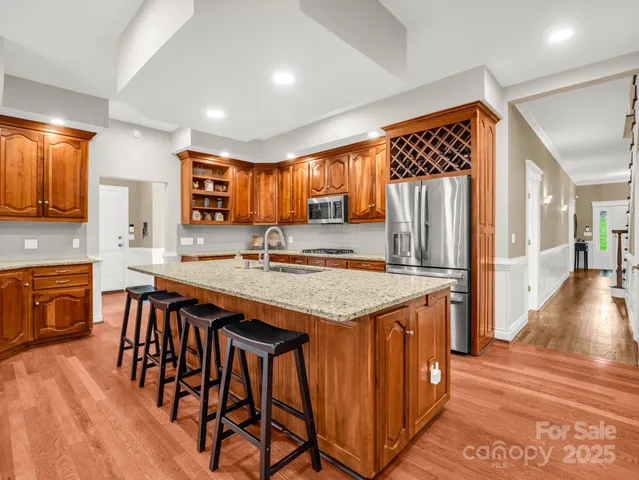 $995,000 | 100 Perry Place, Hendersonville, NC 28739