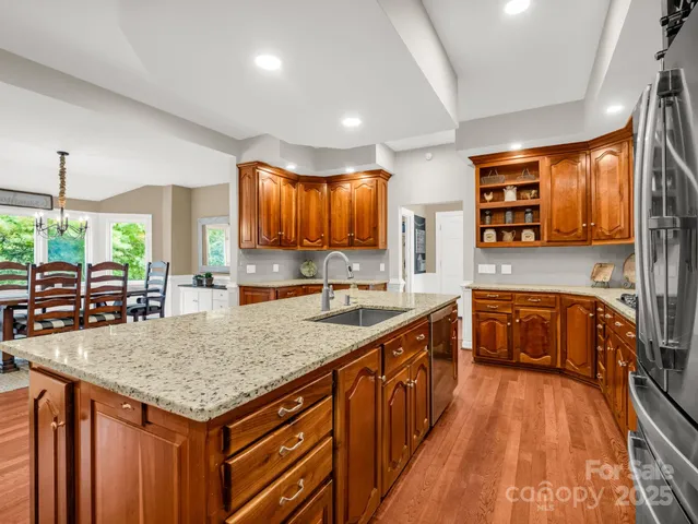 $995,000 | 100 Perry Place, Hendersonville, NC 28739