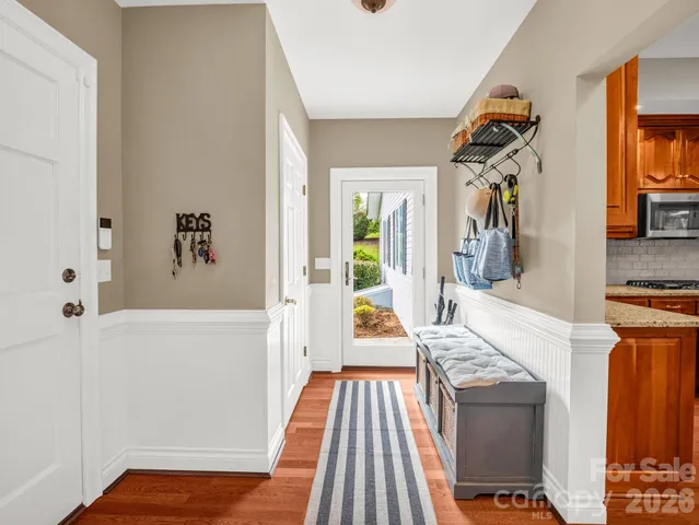 $960,000 | 100 Perry Place, Hendersonville, NC 28739