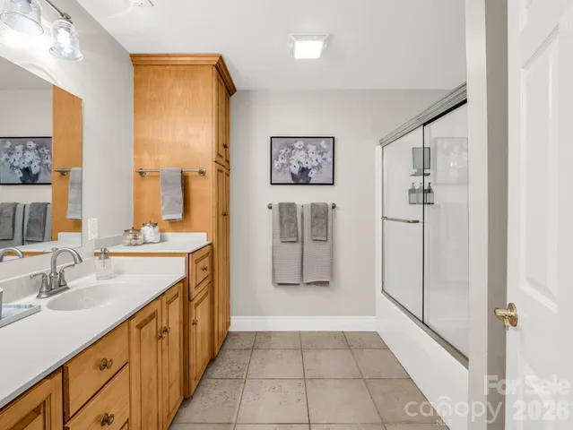 $960,000 | 100 Perry Place, Hendersonville, NC 28739