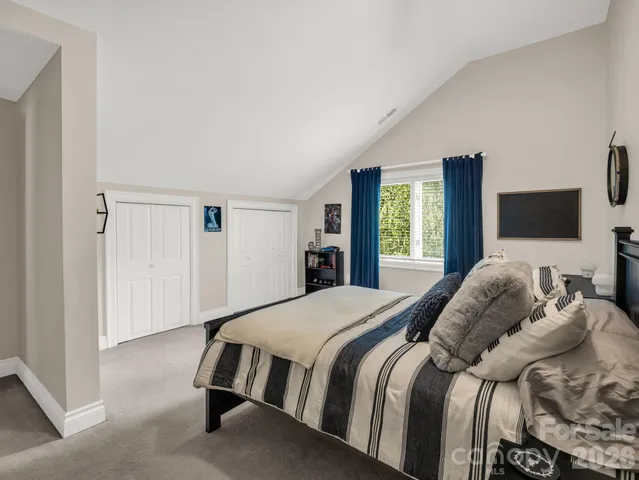 $960,000 | 100 Perry Place, Hendersonville, NC 28739