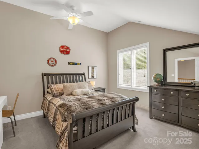 $995,000 | 100 Perry Place, Hendersonville, NC 28739