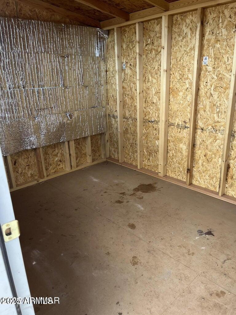 71 North 8225th, Unit 202 Show Low, AZ 85901 - Photo 10 of 13 a view of an empty room with a window