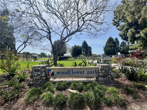 $4,250 | 17 Goldenrod, Irvine, CA 92614