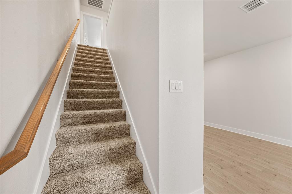 1218 Chestnut Court, Unit 2 Runaway Bay, TX 76426 - Photo 14 of 26 a view of entryway