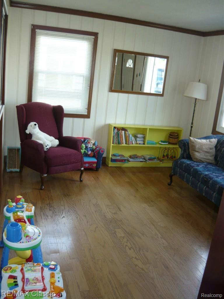 2807 Normandy Road Royal Oak, MI 48073 - Photo 8 of 13 LR2.jpg