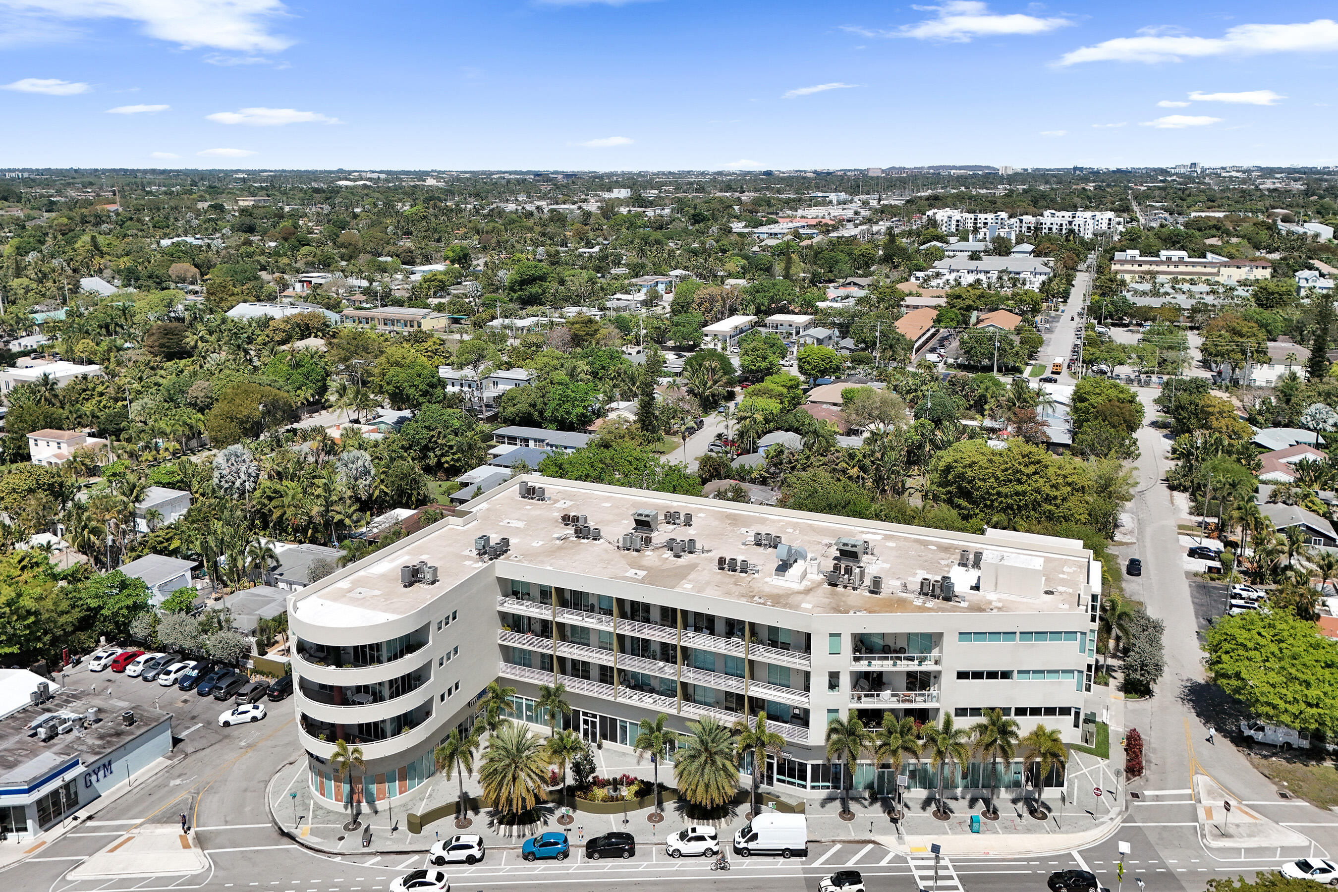 2301 Wilton Drive, Unit R309 Wilton Manors, FL 33305 - Photo 32 of 53 a picture of city view