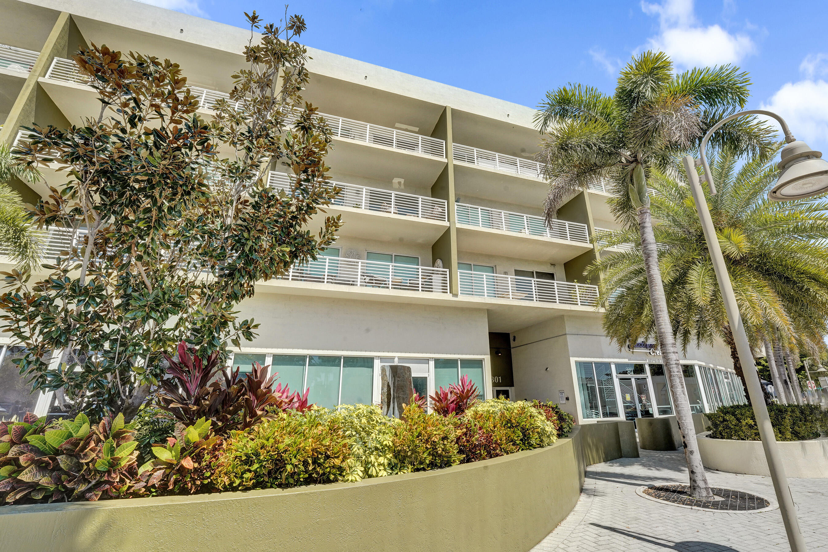 2301 Wilton Drive, Unit R309 Wilton Manors, FL 33305 - Photo 34 of 53 DSC05989