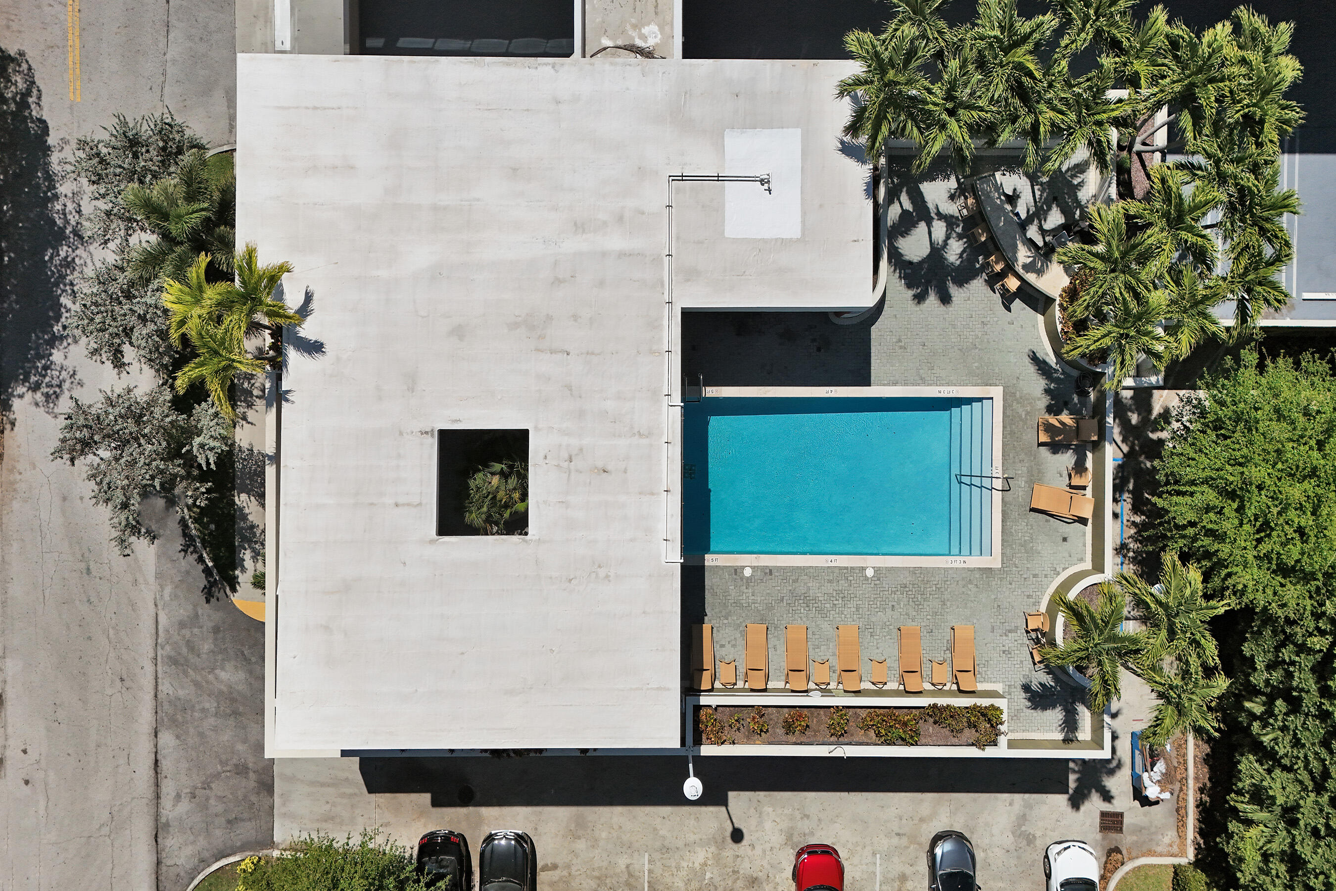 2301 Wilton Drive, Unit R309 Wilton Manors, FL 33305 - Photo 40 of 53 DJI_20260323124101_0025_D