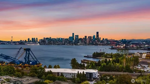 $699,000 | 2349 Harbor Avenue Southwest, Unit 702, Seattle, WA 98126