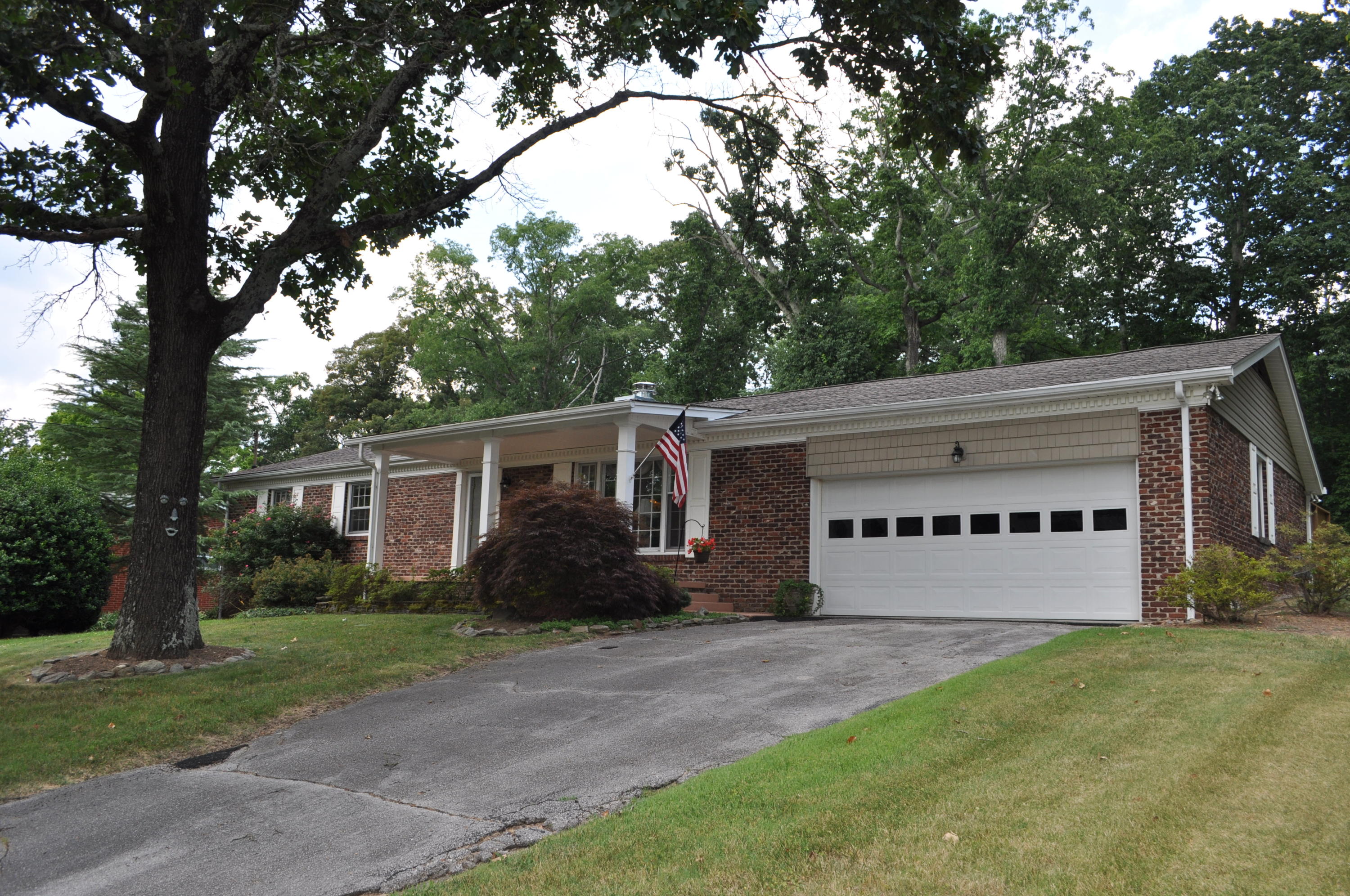3628 Cherrylog Road Knoxville, TN 37921 - Photo 1 of 30 DSC_0050 (1)