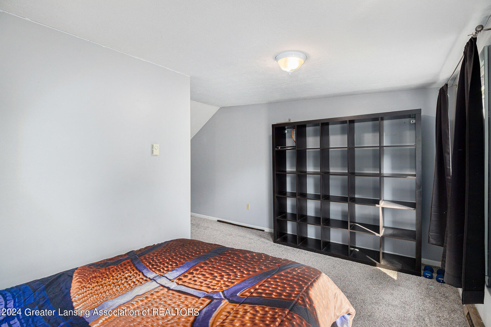 1378 Valley View Road Lansing, MI 48906 - Photo 17 of 26 1378 valleyview 16