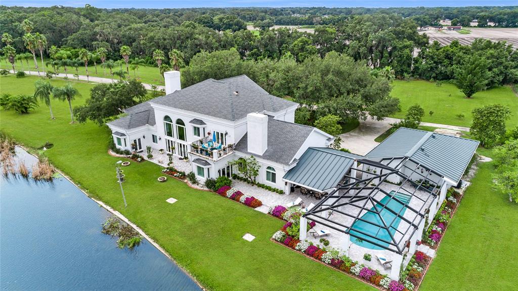 YOUR DREAM HOME AWAITS!