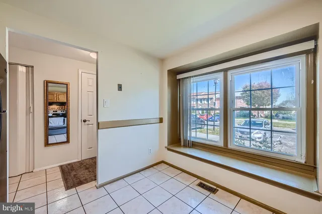 $285,000 | 5435 King Arthur Circle, Rosedale, MD 21237