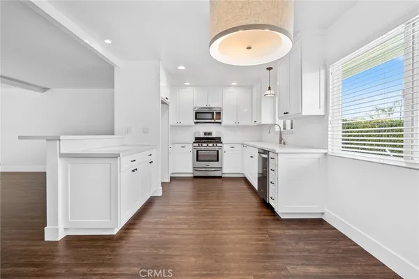 $5,600 | 384 16th Place, Unit A, Costa Mesa, CA 92627