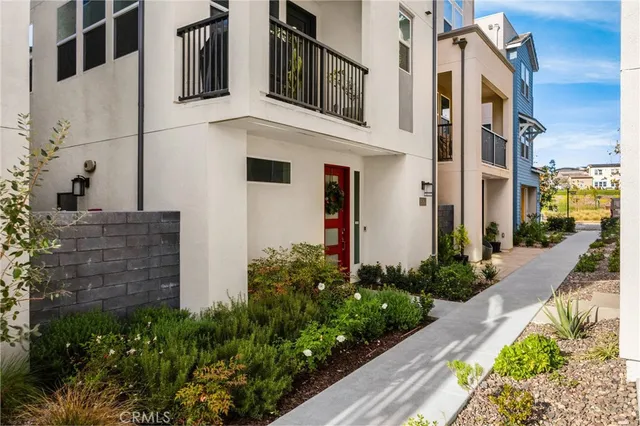 $899,000 | 26 Crown Point Drive, Rancho Mission Viejo, CA 92694