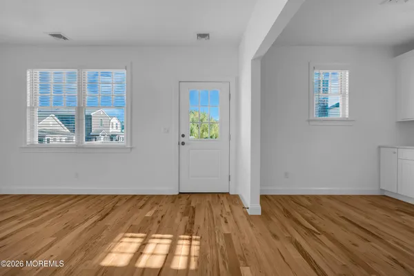 $3,300 | 132 Bay Avenue, Unit 2, Highlands, NJ 07732