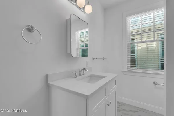 $3,300 | 132 Bay Avenue, Unit 2, Highlands, NJ 07732