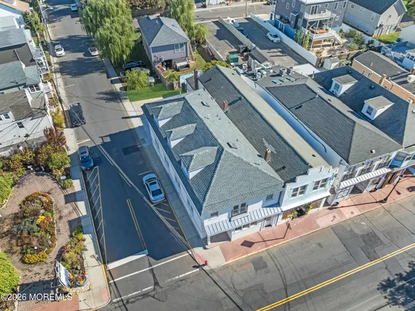 $3,300 | 132 Bay Avenue, Unit 2, Highlands, NJ 07732