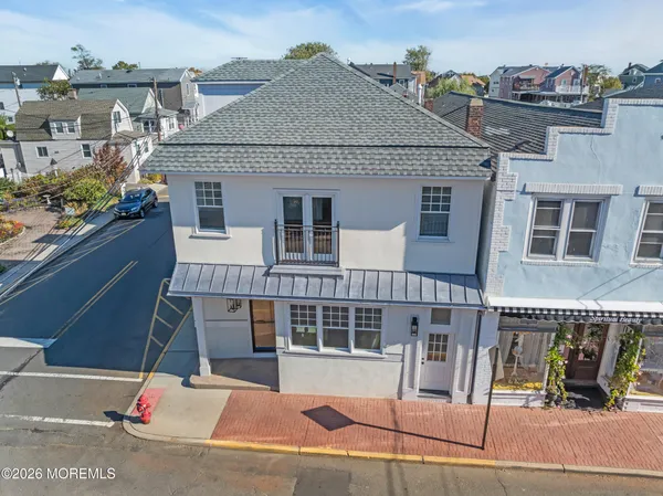 $3,300 | 132 Bay Avenue, Unit 2, Highlands, NJ 07732