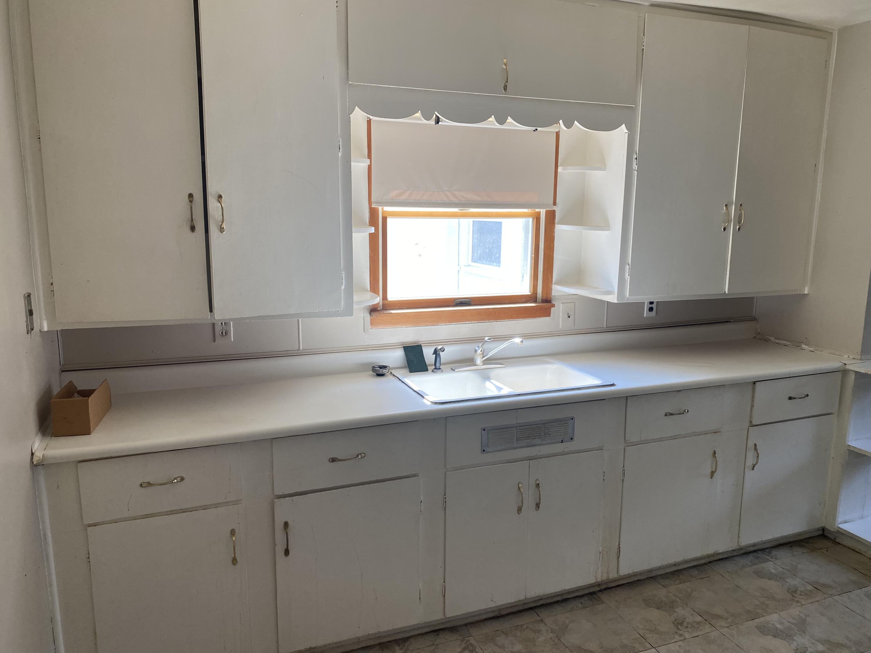3201 Troy Road Springfield, OH 45504 - Photo 10 of 17
