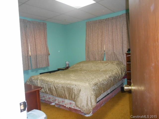4036 Colebrook Road Charlotte, NC 28215 - Photo 14 of 18 Gallery Image 14
