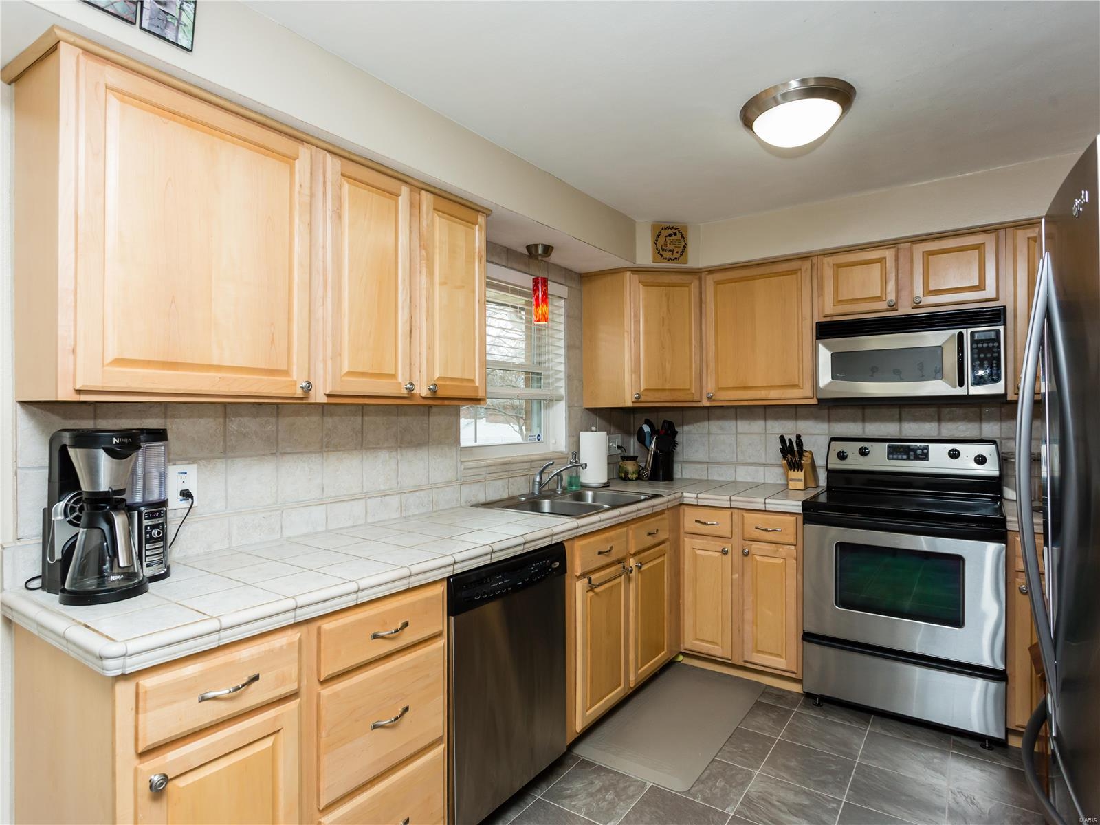 733 Buckley Road St. Louis, MO 63125 - Photo 11 of 44