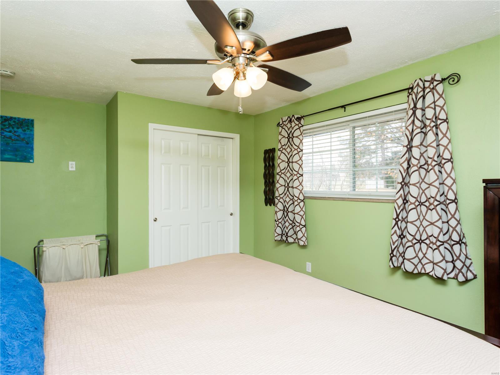 733 Buckley Road St. Louis, MO 63125 - Photo 16 of 44