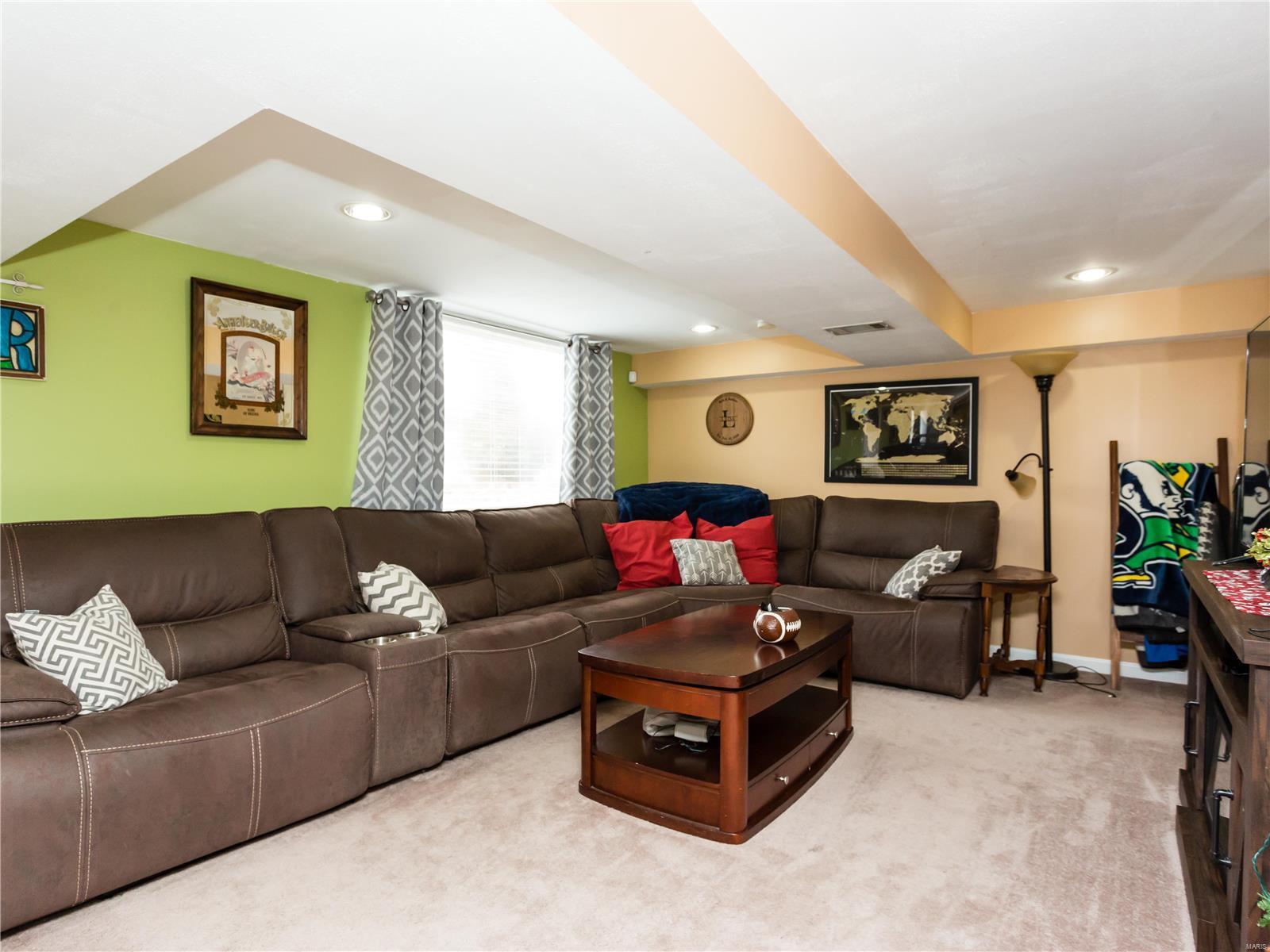 733 Buckley Road St. Louis, MO 63125 - Photo 26 of 44
